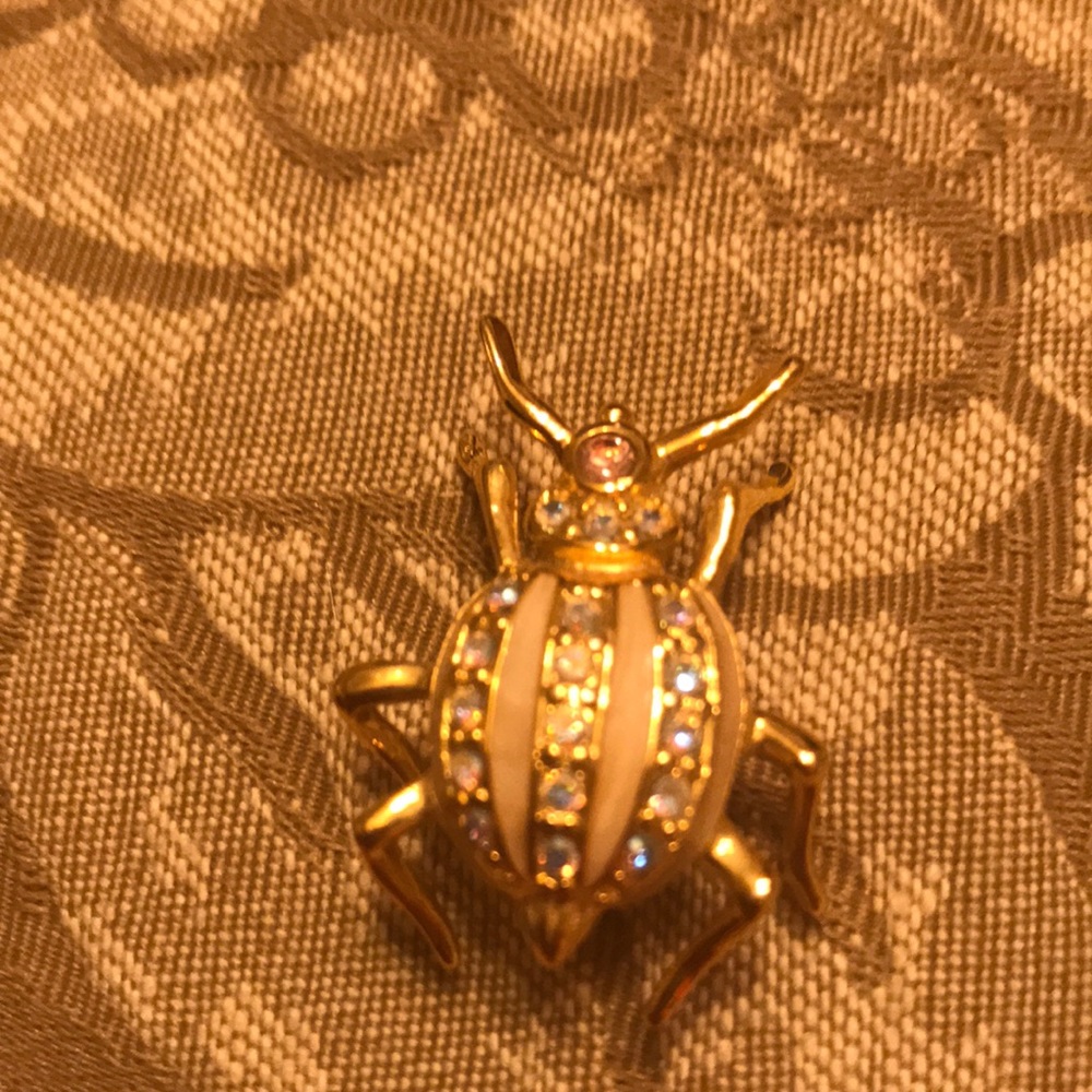 Joan Rivers Pin - Picture 4 of 5